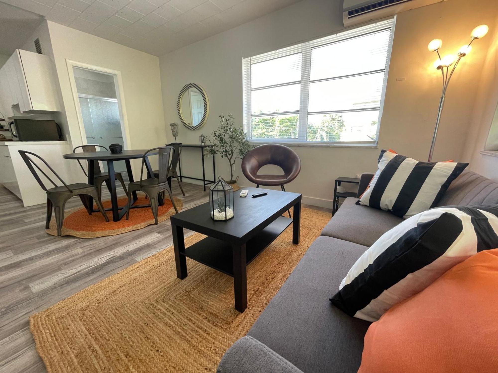 Fully Equipped Apartments With Parking Near Cocowalk Miami Zewnętrze zdjęcie