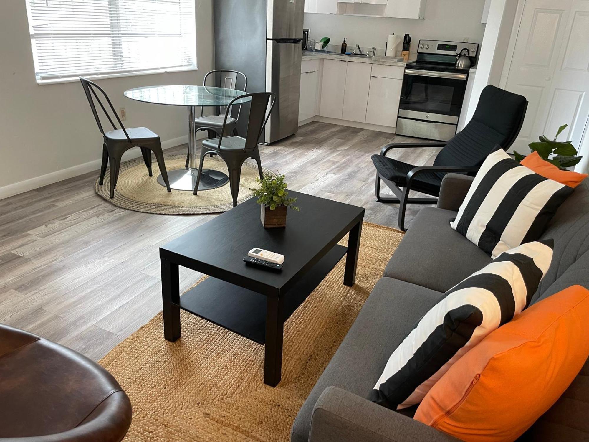 Fully Equipped Apartments With Parking Near Cocowalk Miami Zewnętrze zdjęcie