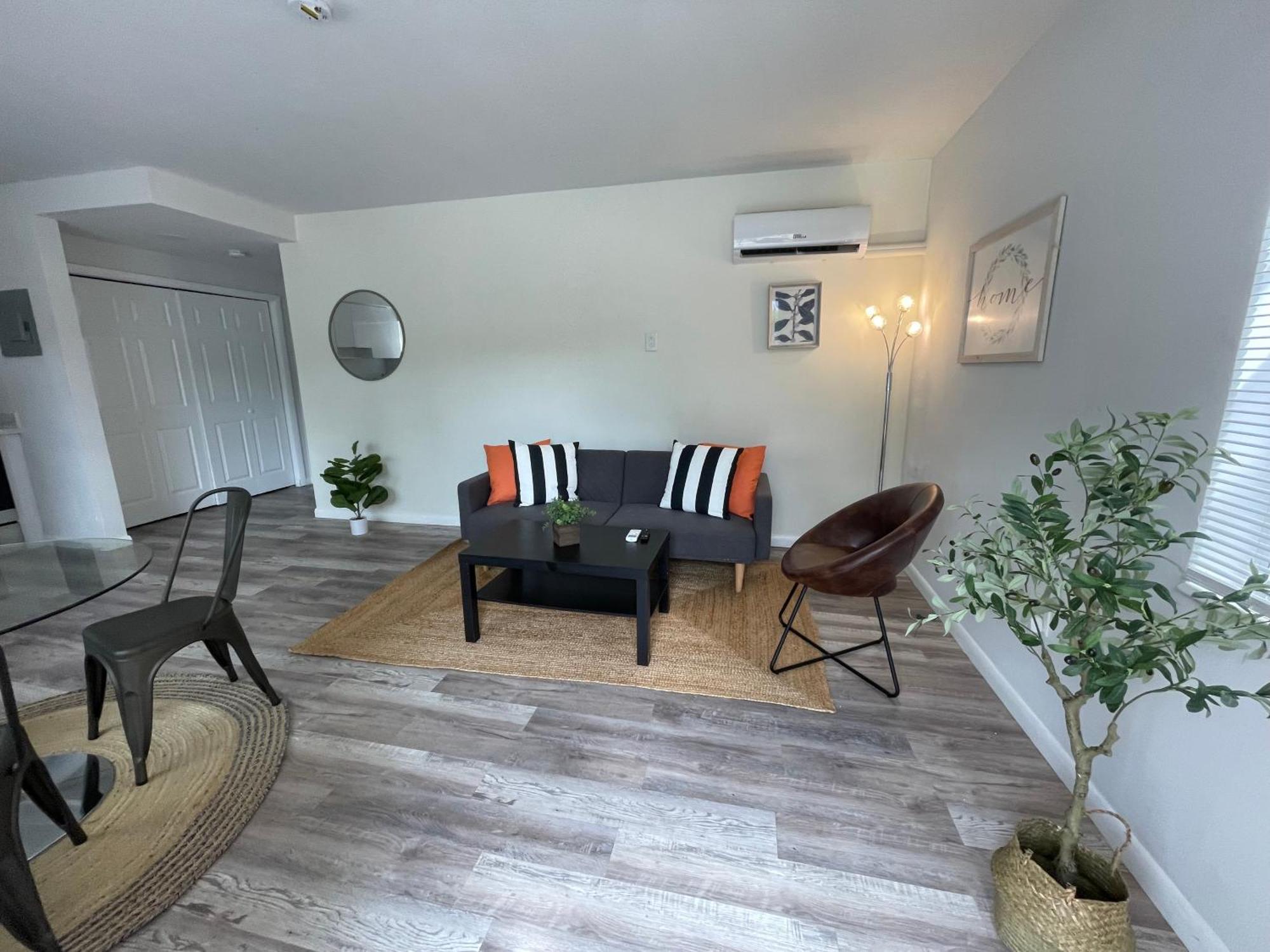Fully Equipped Apartments With Parking Near Cocowalk Miami Zewnętrze zdjęcie