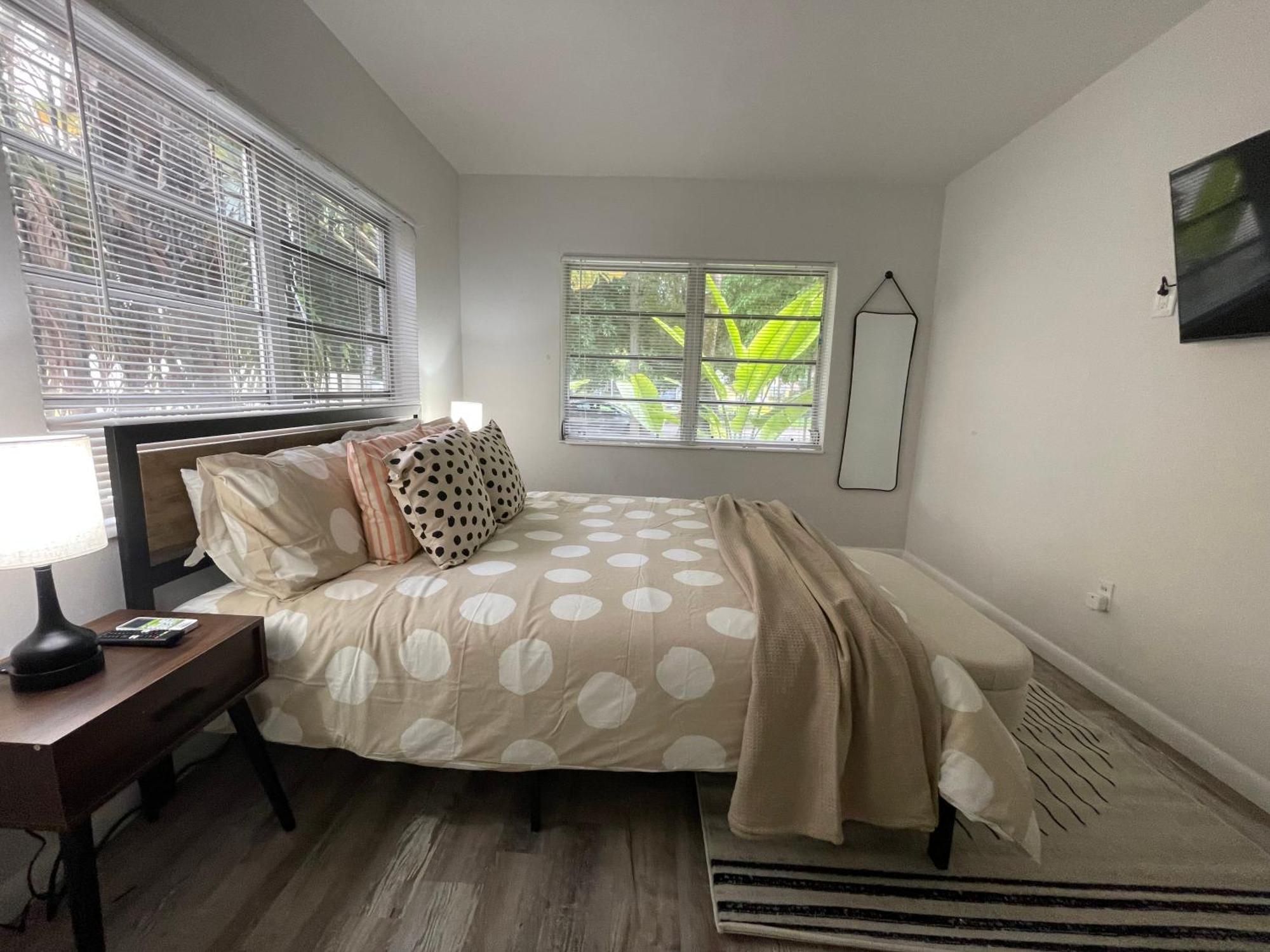 Fully Equipped Apartments With Parking Near Cocowalk Miami Zewnętrze zdjęcie