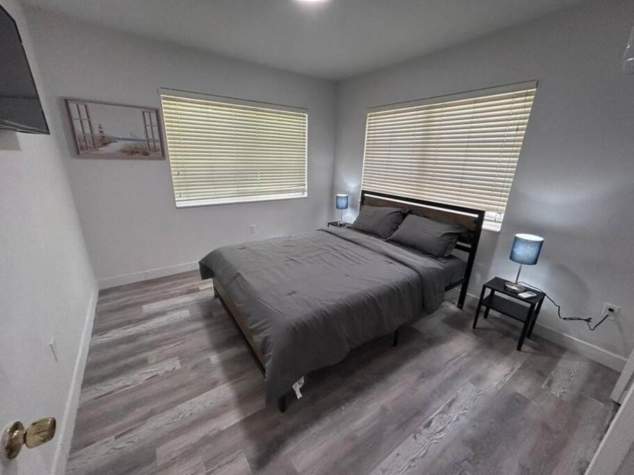 Fully Equipped Apartments With Parking Near Cocowalk Miami Zewnętrze zdjęcie